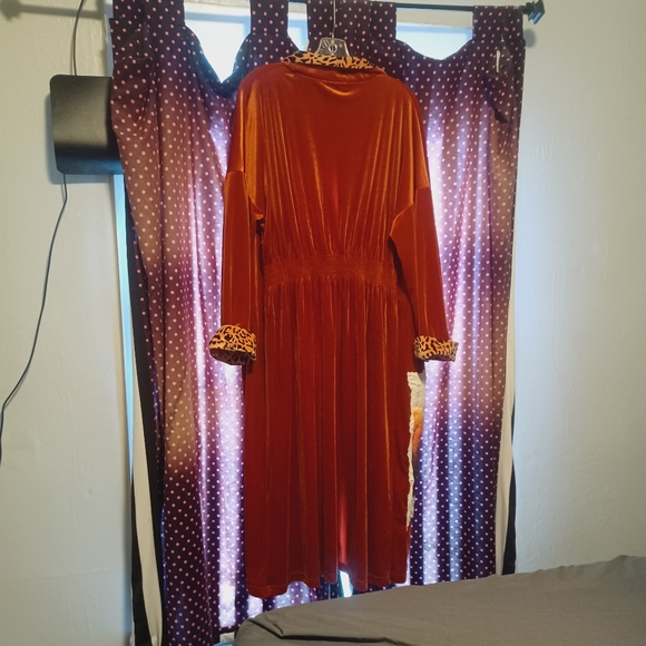 Custom Fairy Velvet Duster Cardigan with Leopard Detail & Smocked Back - Picture 2 of 9